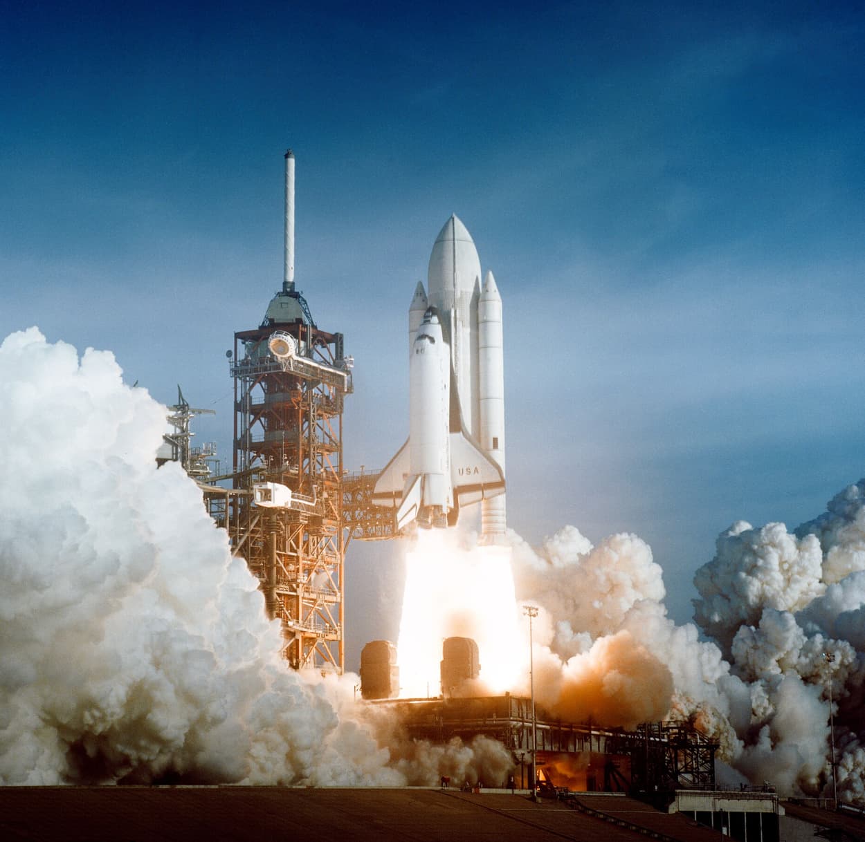 first space shuttle launch - Usa